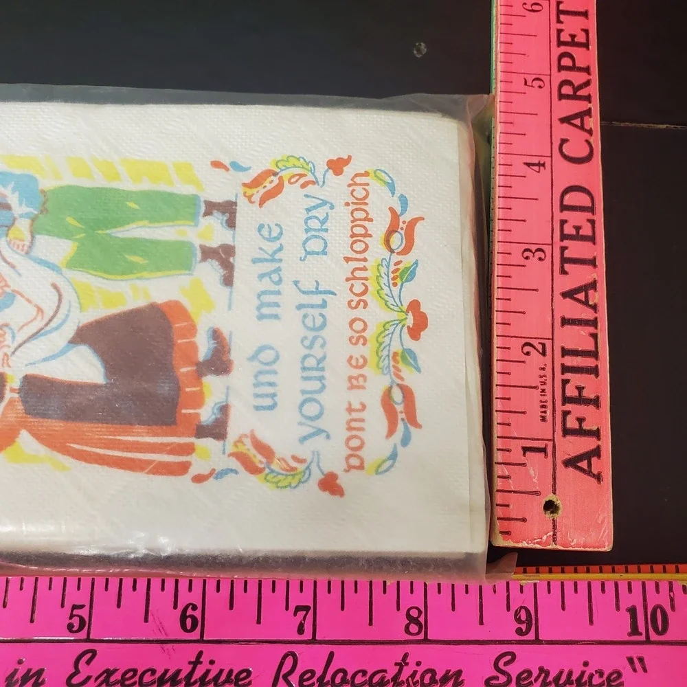 Vtg Pennsylvania Dutch‎ Guest Towels Paper Napkins Colorful Printed Design NOS